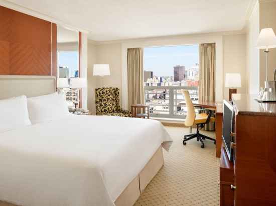 San Diego Marriott Gaslamp Quarter Rooms