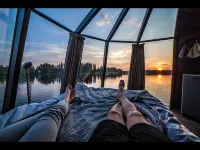 Glass Room Lake View: Luxury Getaway for Two - Wild Nature Experience in Sweden Hotels near Victoria Harnesk - Jojk & Samekultur