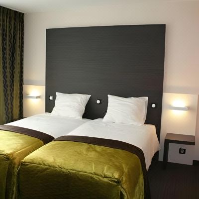 Twin Room Le Merceny Motel Promo Code