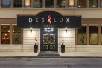 Des Lux Hotel Hotels near 4th Street