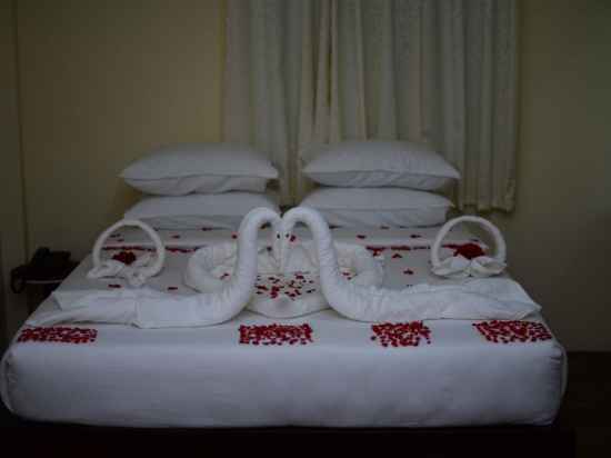 Amegundi Resort Rooms