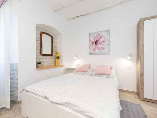 Studio Apartment Sisi Rooms