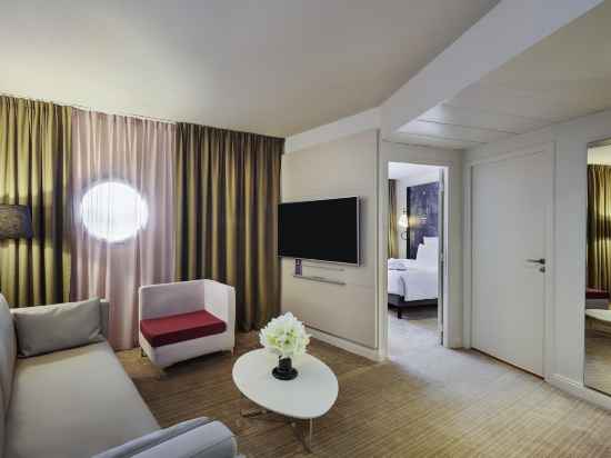 Hôtel Mercure Paris La Défense Rooms