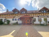 Kuchalber Hof Hotels in der Nähe von Schloss Donzdorf (Sehenswürdigkeit - nicht Restaurant)