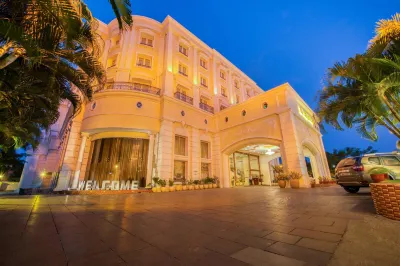 Hotel le Royal Park Hotels near Le Green Day Spa - Puducherry