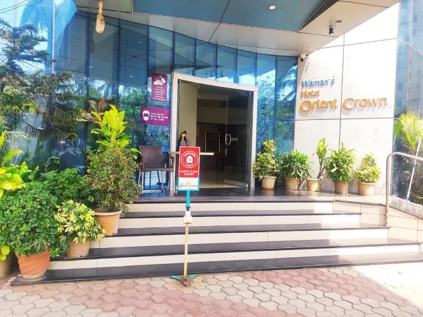 Hotel Orient Crown, Kolhapur 