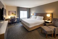 Hilton Garden Inn Toronto-Oakville Hotels near British Eats and Treats