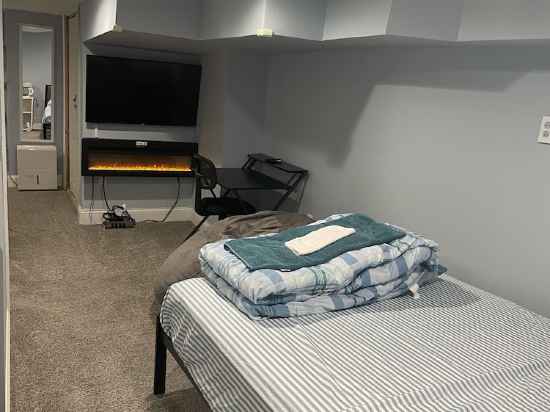 Entire Unit-5Min to M&TBank Camden Yards Rooms