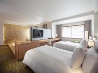 Holiday Inn Resort Shinano-Omachi Kuroyon Hotels near Lake Nakatsuna