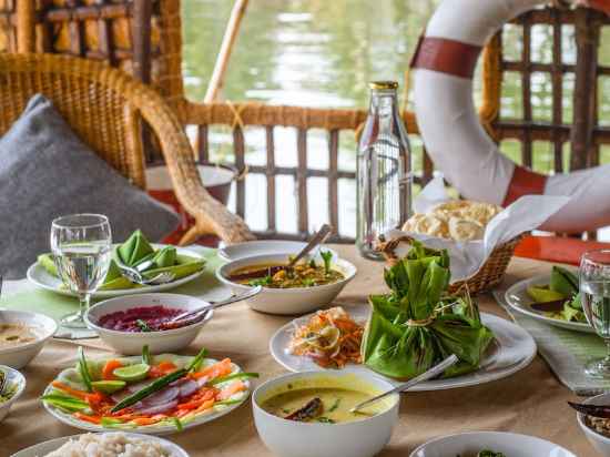 Spice Coast Cruises CGH Earth-Houseboat Dining/Meeting Rooms