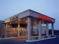 Ramada by Wyndham London Hotels near Kiwanis Park Crossing Bridge