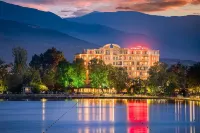 Landmark Creek Hotel & Wellness Hotel berhampiran Agora