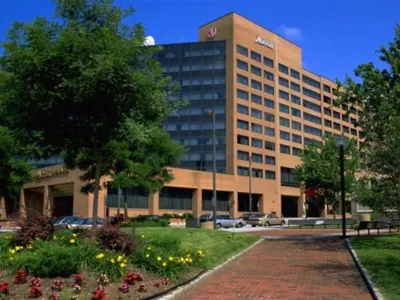 Baltimore Marriott Inner Harbor at Camden Yards Hotel dekat Washington Monument and Mount Vernon Place