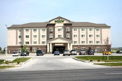 Expressway Suites Fargo Hotels near North Dakota State University