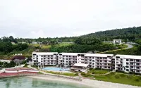 Holiday Oceanview Residences and Resort Hotels near Bandera Nature Park