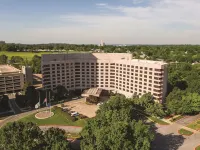 DoubleTree by Hilton Tulsa - Warren Place Hotels near Woodland corner