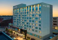 Hotel Clio, a Luxury Collection Hotel, Denver Cherry Creek Hotels near Lowry Town Center