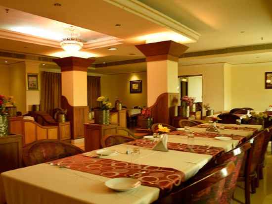 Hotel Bessota International Dining/Meeting Rooms