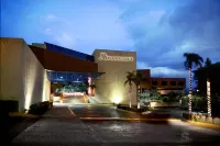 Marriott Tuxtla Gutierrez Hotel Hotel berhampiran ZOOMAT