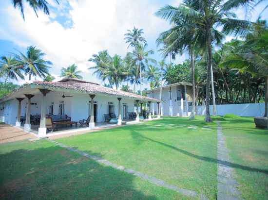 Olanda Private Beach Villa Hotel Exterior