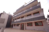 Hotel Lyf Corporate Suites - Kirti Nagar