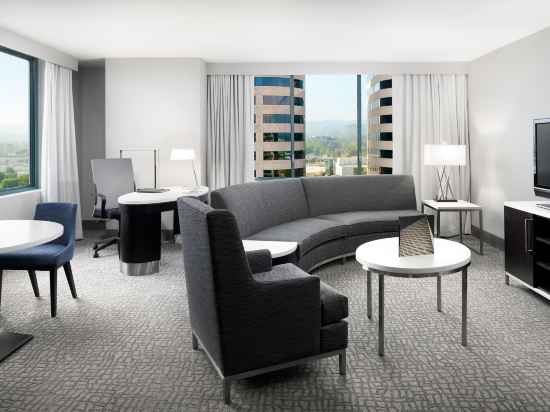 Hilton Woodland Hills/ Los Angeles Rooms