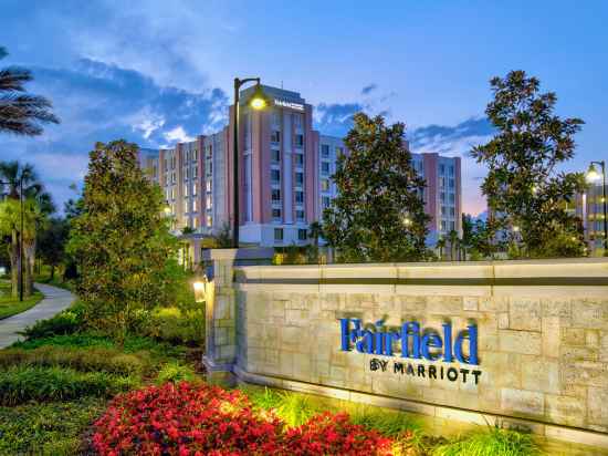 Fairfield Inn & Suites Orlando at Flamingo Crossings® Town Center Hotel Exterior