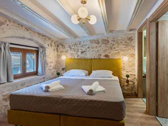 Erotokritos City Luxury Suites Rooms