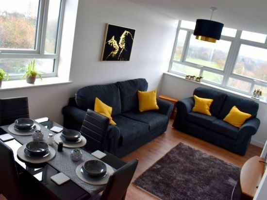 Remarkable 2-Bed Apartment in Leafy Sefton Park Others