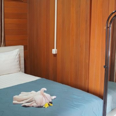 Superior Queen Room Granada Inn Palu Promo Code