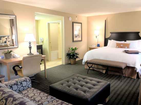 Hampton Inn & Suites Mobile Providence Park/Airport Rooms