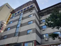 Manhattan Hotel Hotels in Jeju