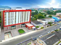 Radisson Hotel Guayaquil Hoteles cerca de Plaza TÍA Bastión