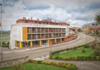 Apartamentos Bahía de Boó Hotels near Cabarceno Nature Park