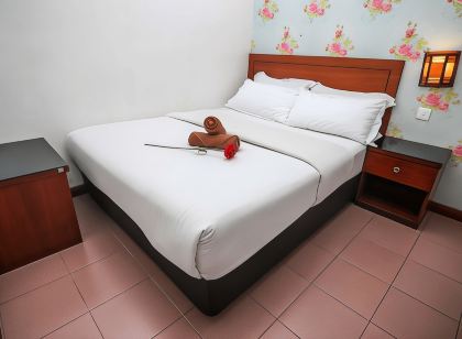 Rose Cottage Hotel Taman Daya