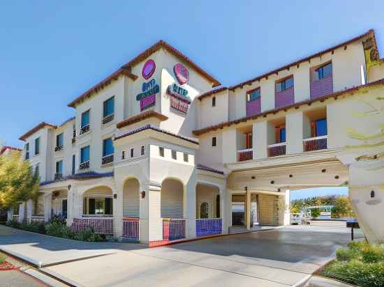 Best Western Plus Temecula Wine Country Hotel & Suites Hotel Exterior