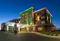 Holiday Inn Casper East - Medical Center Hotels near Staples