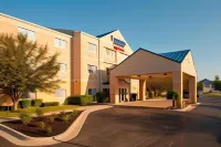 Fairfield Inn & Suites Mt. Pleasant Hotels in Mount Pleasant