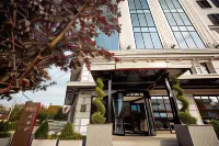 Mercure Timisoara Hotels near Romanian Orthodox Parish Iosefin