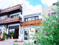 Red House Hotels in Pingtung