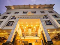 V Star Hotels near Rama Botanical Garden (रामा बाॅटेनीकल गार्डन)