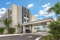 Comfort Suites Stuart-Hutchinson Island Hotels near Road To Victory Military Museum