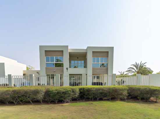 Luxury 5B Villa Private Garden in Ras Al Khaimah Hotel Exterior