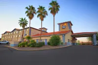 Vagabond Inn Executive Hotels in Green Valley