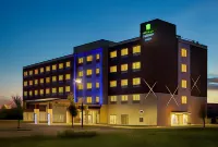 Holiday Inn Express & Suites Sanford- Lake Mary Hotels near Orlando Herndon Airport