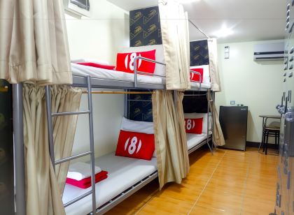 8Hostel