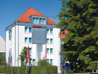 IntercityHotel Celle Hotels near Heilpflanzengarten