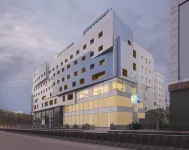 Holiday Inn Express Hyderabad Banjara Hills Hotels near Faiz Bin Zaki Ground