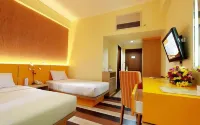 Pandanaran Hotel Hotels near Istana Batu