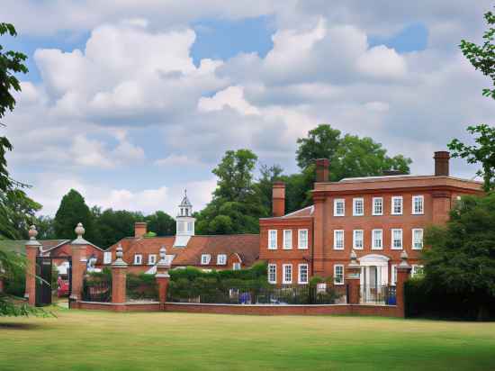 Champneys Henlow Hotel Exterior